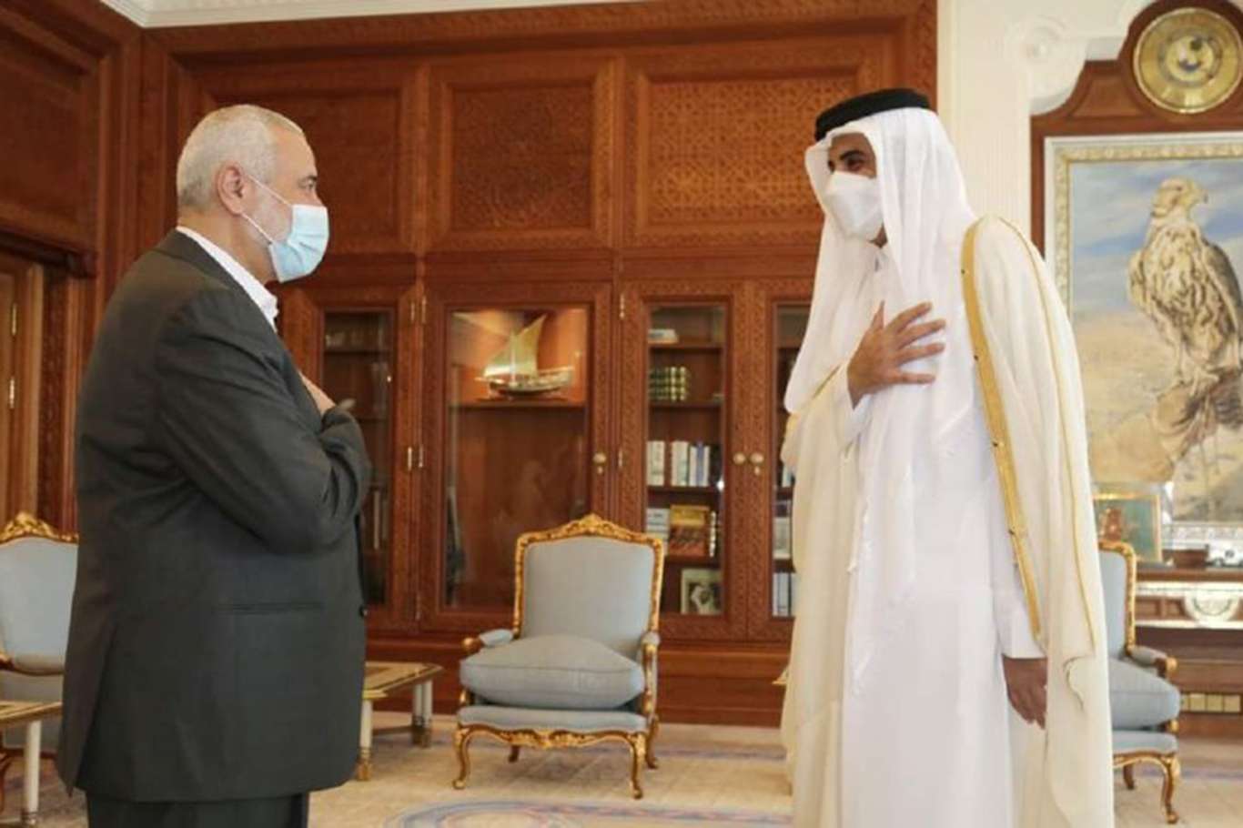 Hamas leader meets Emir of Qatar in Doha